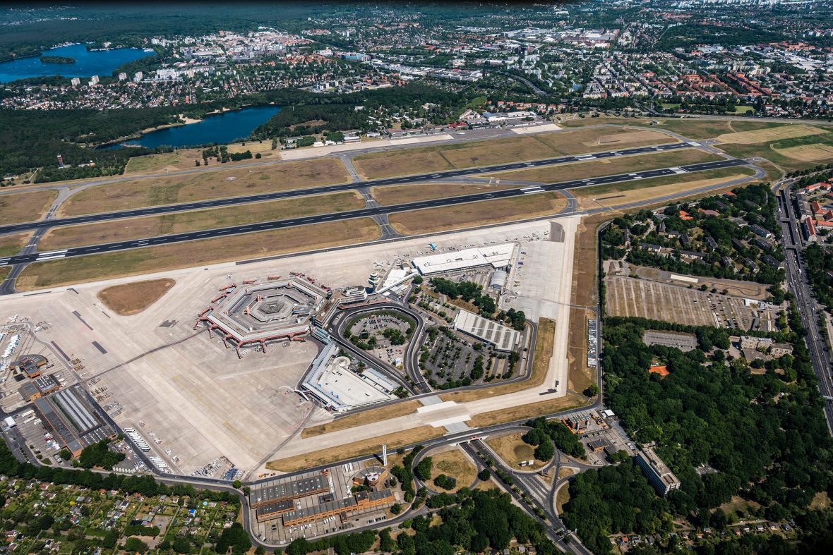 Park And Ride Zum Flughafen Berlin Tegel www.holzforum-allgaeu.de